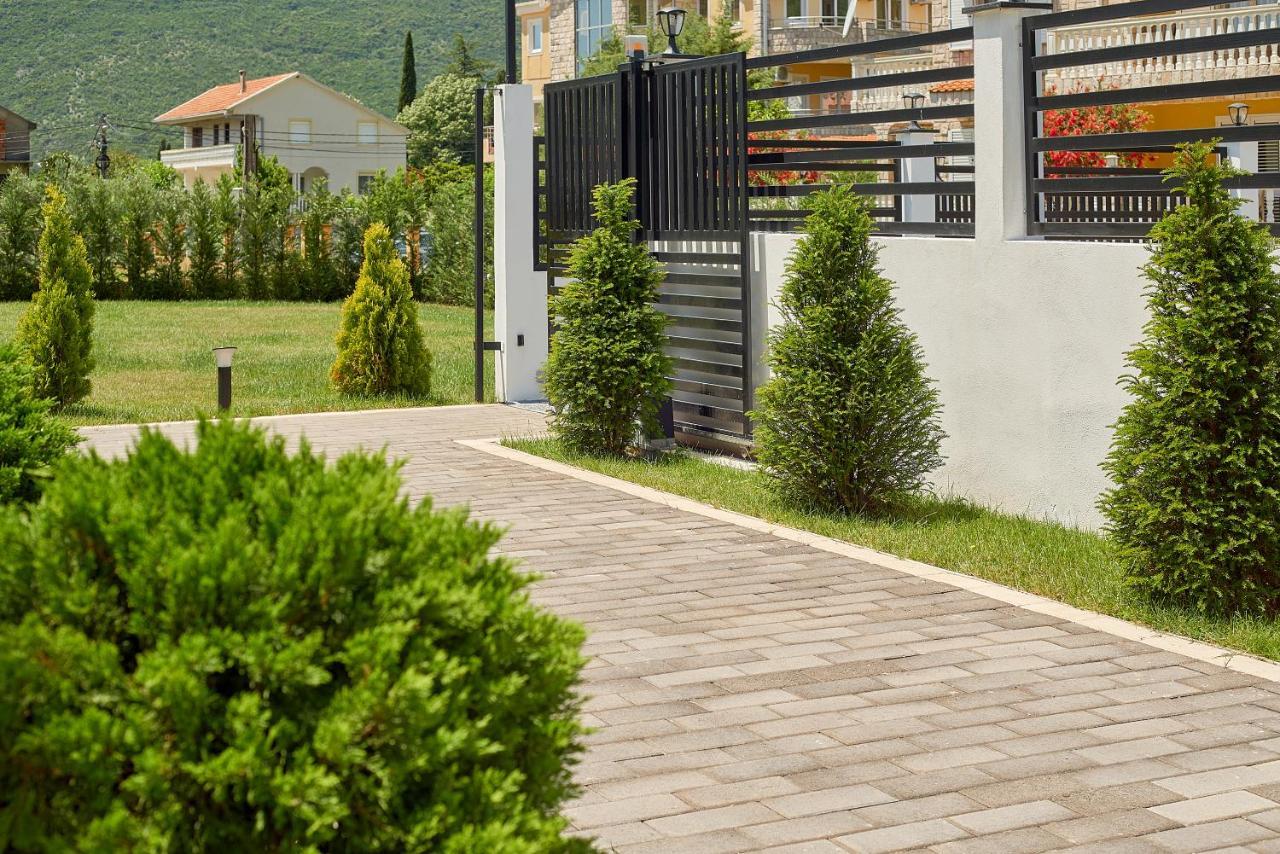 Georgiy Lux Apartments Lastva Grbaljska Exterior photo